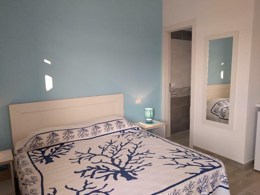 Hotel La Bussola Porto Cesareo Exterior foto
